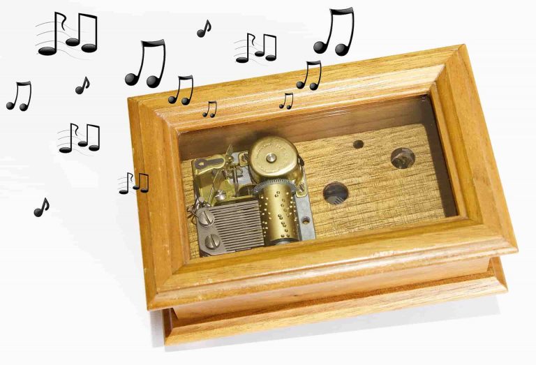 Choosing Highly Collectible Reuge Music Boxes